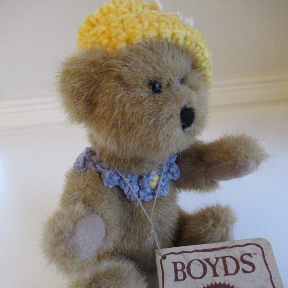 "Cocoa DeBearvoire" #904075 Retired Boyds Bear Hats and Such series - Picture 6 of 9